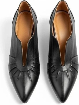 Ne&Ve Shoes Deri Pilise Detaylı Kadın Kalın Topuklu Ayakkabı