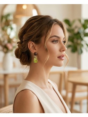 Uretti - Nerman 4053 4790 Sallantılı Kahve Yeşil Taş Detaylı Küpe