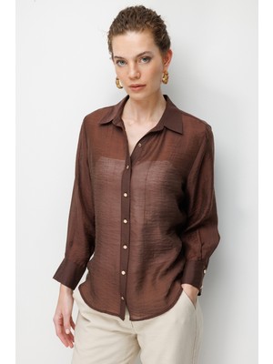 Desen Triko Kadın Yakası Düğmeli Uzun Kollu Gömlek Kahve