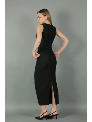 Aksesuarlı Yırtmaçlı Etek