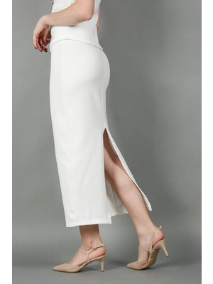 Aksesuarlı Yırtmaçlı Etek