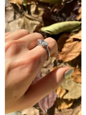 Spossy Silver Jewelry Badem Taşlı Yüzük