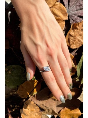 Spossy Silver Jewelry Badem Taşlı Zig Zag Yüzük