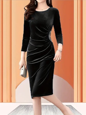 Gacha Kadın Uzun Kollu Bot Yaka Yanı Taş Detaylı Midi Kadife Elbise