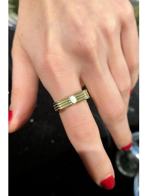 Spossy Silver Jewelry Beyaz Taşlı Zarif Tasarım Yüzük