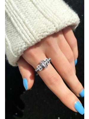 Spossy Silver Jewelry Baget Taşlı Yüzük