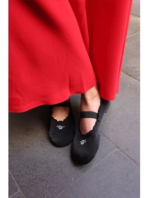 Lutvelizade Babet 2602 - Minimal Nakışlı Bant Detaylı Siyah Kadın Babet