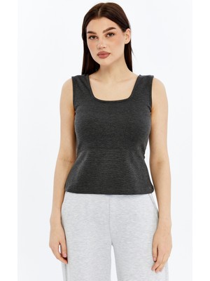 Defy's Kadın Kare Yaka Kolsuz Kalın Askılı Esnek Basic Bluz