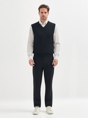 Karaca Siyah Yün Karışımlı V Yaka Triko Süveter