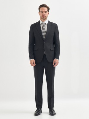 Karaca Siyah Takım Elbise