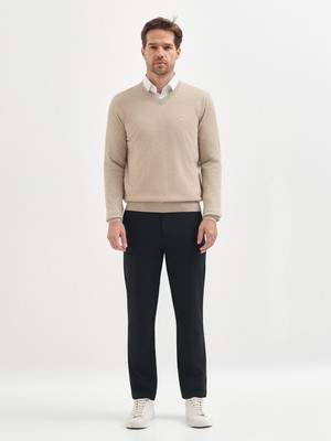 Karaca Bej Yün Karışımlı V Yaka Triko Kazak