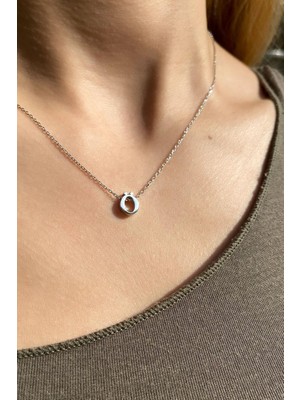 Spossy Silver Jewelry Ö Harfi Minimal Kolye