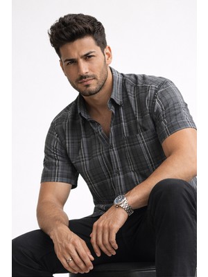 Varetta Erkek Kısa Kollu Gömlek Füme Kareli Geniş Kesim Cepli Pamuklu Günlük Casual