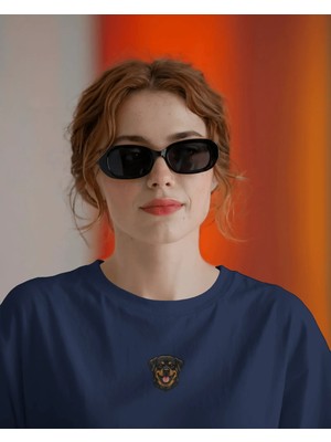 Muhtar Store Rottweiler Köpek Baskılı Kadın Oversize Tişört – Minimal Rottweiler Tasarım