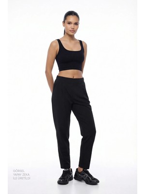 Penti Siyah Seamless Dikişsiz Kare Yaka Crop Üst Kadın Slim Fit Konforlu Tasarım