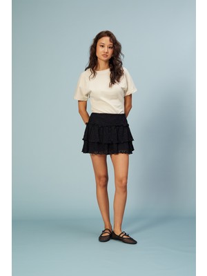 Nisan Triko Fırfırlı Dantel Etek