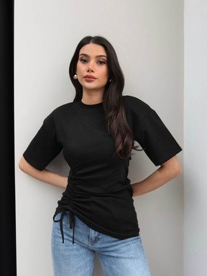 Esra Helvacı Yan Büzgülü Vatkalı Tshirt