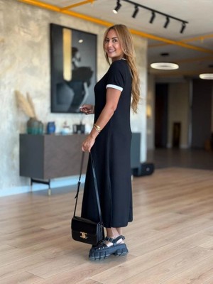 Bizcomoda Kadın Kısa Kollu Yuvarlak Yaka Yandan Yırtmaçlı Midi Viskon Elbise