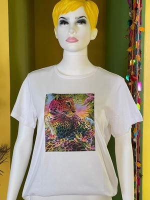 Gönülden Tasarım %100 Pamuk Basic Bisiklet Yaka Örme 3 Boyutlu Renkli Kaplan Baskı T-Shirt