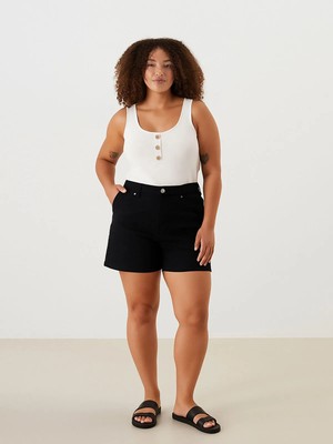 Lc Waikiki Yeni Sezon Standart Fit Kadın Jean Şort