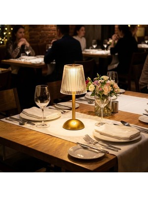 Elizmoda Uzun Klasik Çizgili Model LED Masa Lambası – Dokunmatik, 3 Renk Işık Modlu, Şarjlı Dekoratif Gece Lambası (5067)