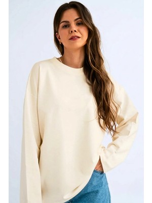 Guaraz Kadın Relax Fit Rahat Kesim %100 Pamuk Uzun Kollu Bisiklet Yaka Basic Tişört