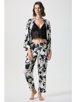 Penye Mood Dantel Büstiyerli Üçlü Sabahlık Pijama Takımı