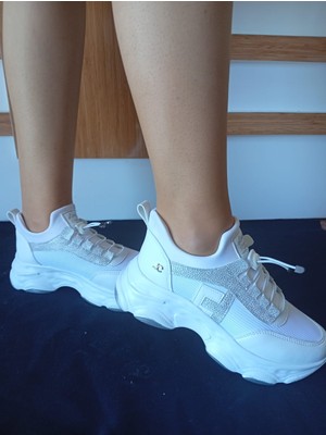 Bucuks Kadın Yüksek Taban Rahat Şık Günlük Spor Ayakkabı Beyaz Renk