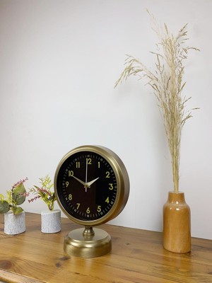 By Nevser Eskitme Metal Tokyo Masa Saati 25×20 cm