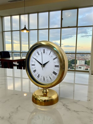 By Nevser Gold Altın Miras 25 x 20 cm Metal Masa Saati