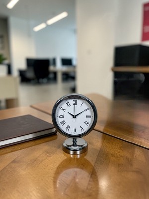 By Nevser Krom Zarif 25 x 20 cm Metal Masa Saati