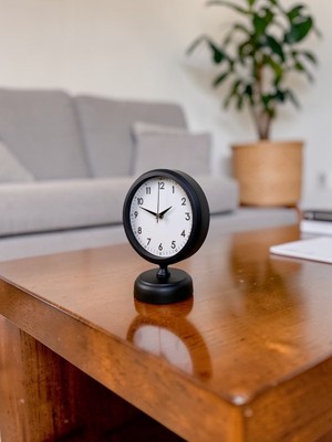 By Nevser Siyah Standart 25 x 20 cm Metal Şık Masa Saati