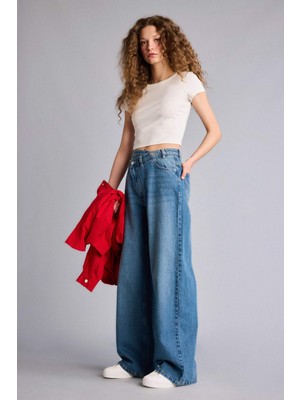 DeFacto Wide Leg Yüksek Bel Düz Paça Uzun Jean Kar Yıkamalı Pantolon G4927AX26SM