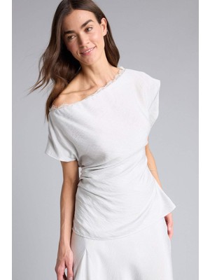 DeFacto Fitted Kayık Yaka Kısa Kollu Bluz H2052AX26SP