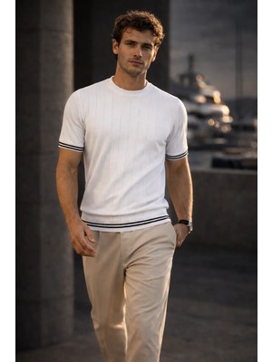Valiberta Dale Kolları Şeritli Bisiklet Yaka Ince Triko Örme Regular Fit Erkek T-Shirt - Ekru