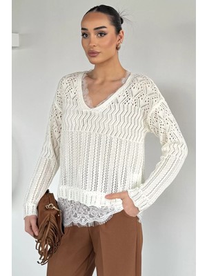 Gülseli Kadın V Yaka Ajurlu Güpür Detaylı Triko Bluz P-00020935