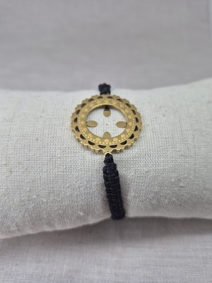 Pina Hediyelik Aksesuar Çelik Çerçeveli Çeyrek Altın Takılan Çeyrek Altın Uyumlu Makrome Bileklik