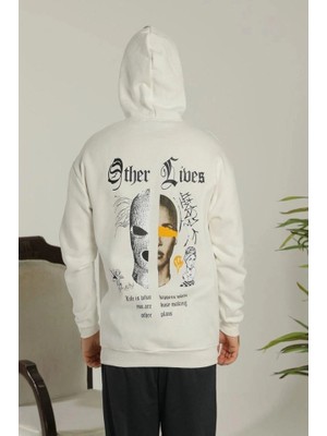 Buğrahayalin Oversize Üç Iplik Şardonlu Kapüşonlu Sweatshirt – Beyaz “other Lives” Ön ve Arka Baskılı, Kanguru Cepli, Ribanalı Rahat Kışlık Model Beyaz