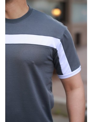 Buğrahayalin Erkek Şerit Detaylı Kısa Kollu T-Shirt