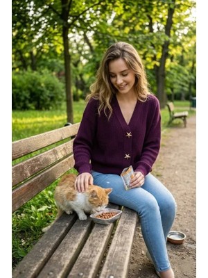 Belirtilmemiş Urumday Kadın Yıldız Düğmeli Triko Hırka