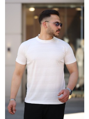 Buğrahayalin Erkek Mini Jakarlı Kısa Kollu T-Shirt