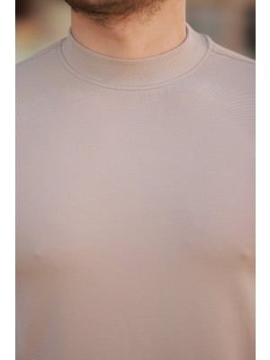 Indispensablely Erkek Yarım Balıkçı Yaka Kısa Kollu T-Shirt