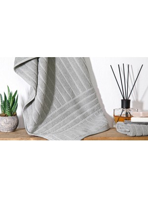 Lova Yatak Parker Yüz Havlusu