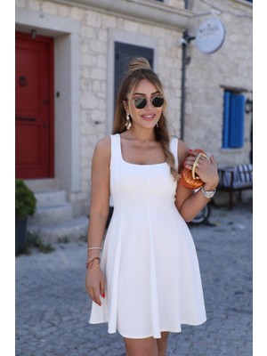 Bizcomoda Kadın Kare Yaka Mini Elbise