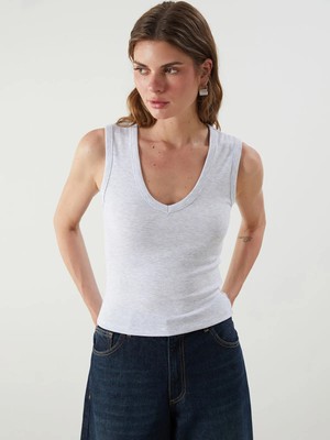 Lc Waikiki Yeni Sezon V Yaka Kadın Atlet