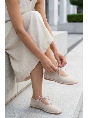 Stilbagshoes JERRİ KÜT BURUN BİLEK BAĞLAMA DETAYLI KADIN BABET BEJ