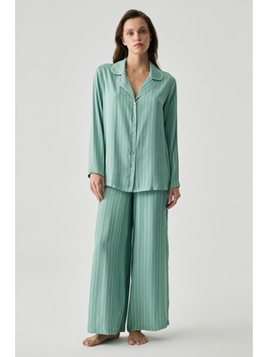 Penye Mood Viskon Saten Dokulu Çizgili Pijama Takımı