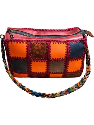 Huggy Craft Hakiki Deri Mozaik Bordo Omuz Çantası – El Yapımı Makrome Örgülü Patchwork Tasarım Kadın Çanta