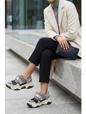 Stilbagshoes Lelia Ithal Özel Seri Cırt Detaylı Kadın Spor Ayakkabı 65140 Buz Multi Siyah