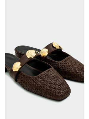 Laminta Flux Gold Aksesuarlı Acı Kahverengi Kadın Terlik